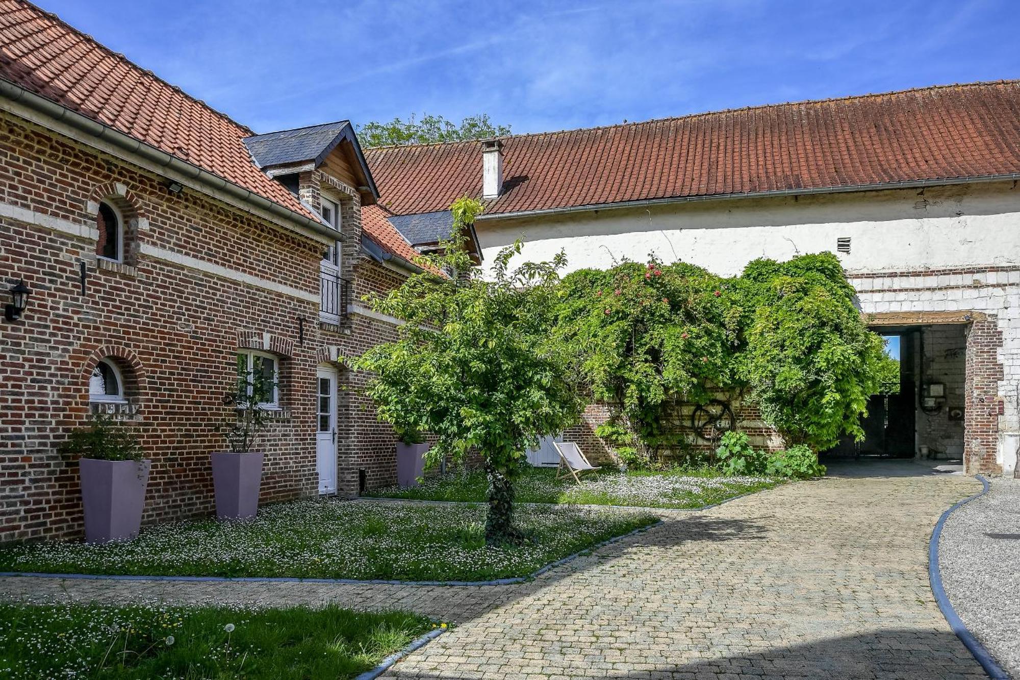 Le Relais Du Beffroi & 3* Saint-Riquier